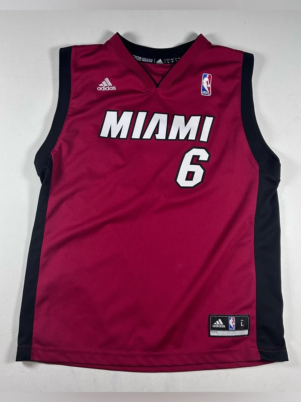Adidas LeBron James #6 Miami Heat Swingman Jersey Men's L (fits Medium) Red NBA